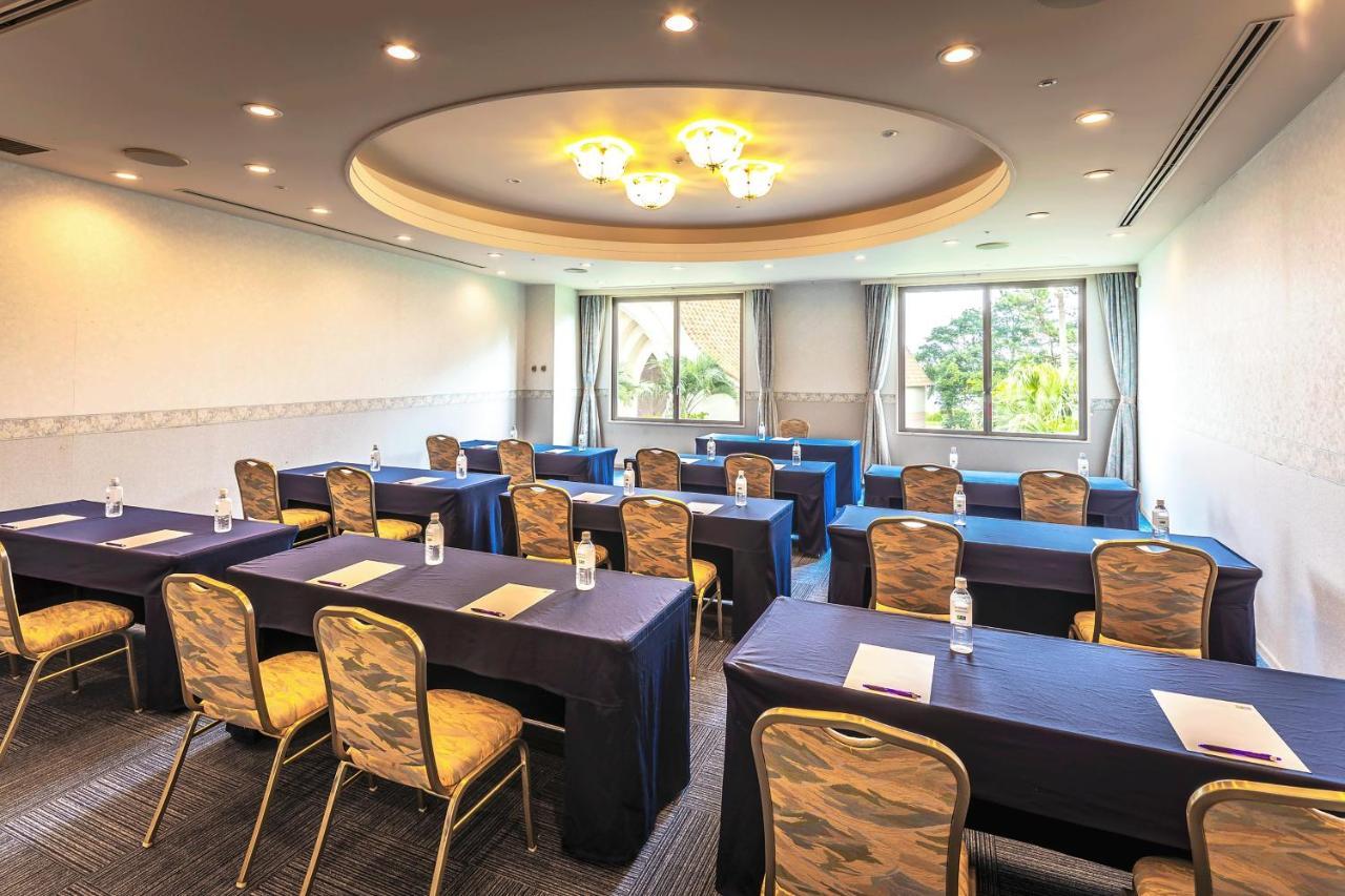 Ana Holiday Inn Resort Miyazaki By Ihg Εξωτερικό φωτογραφία